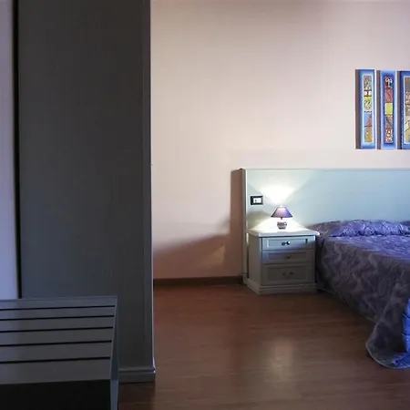 Guest house Bosa Guest House 2*